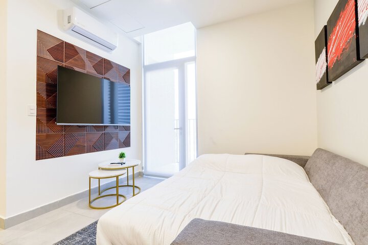Room 142 of 249