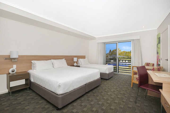 Room 6 of 36