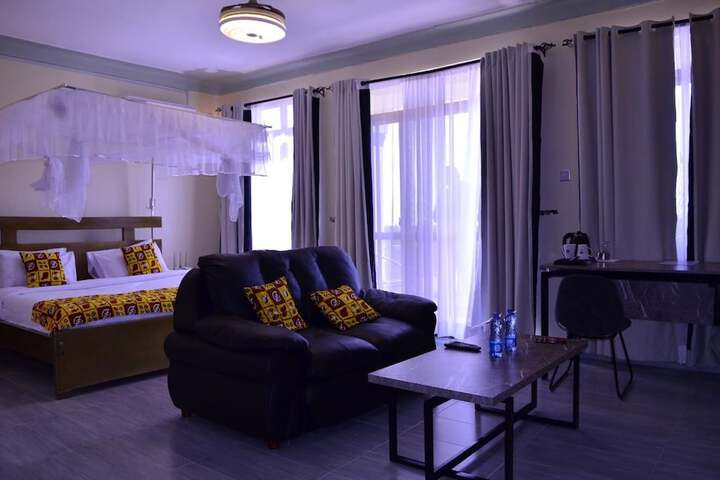 Room 2 of 36