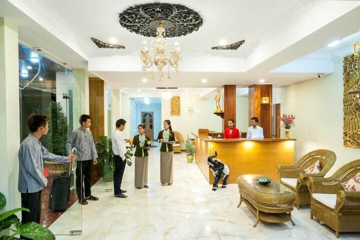 Hotel Interior 4 of 48