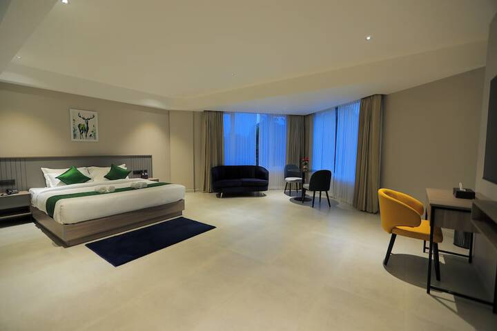 Room 25 of 40