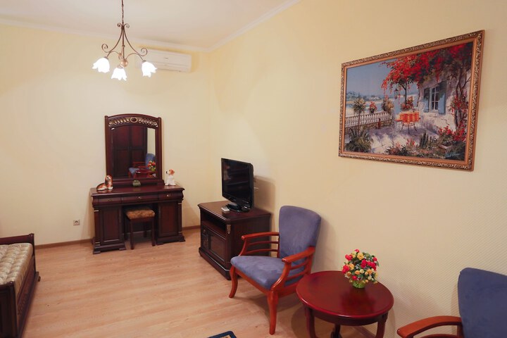Room 48 of 89