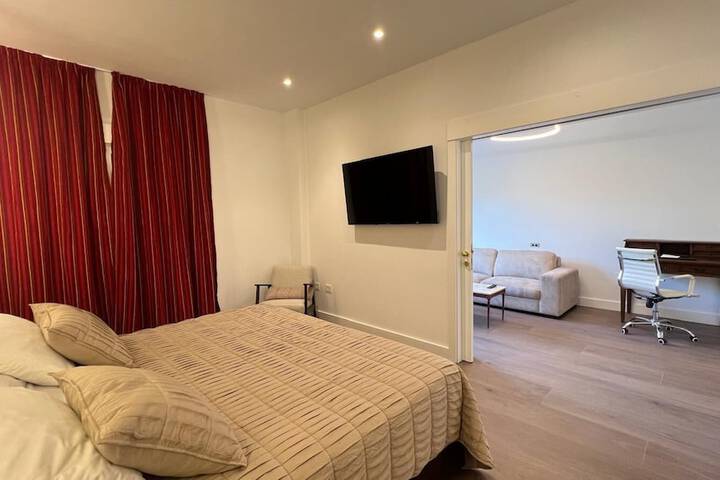 Room 17 of 79