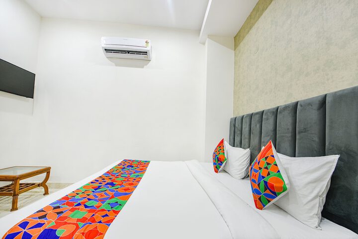 Room 20 of 32