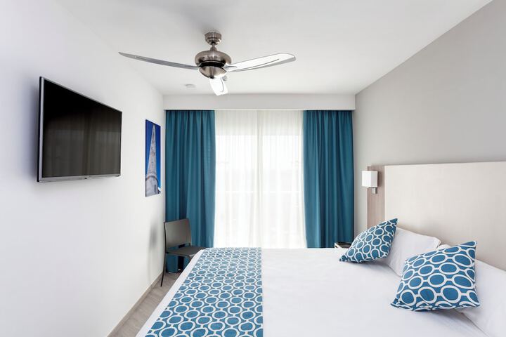 Room 4 of 31