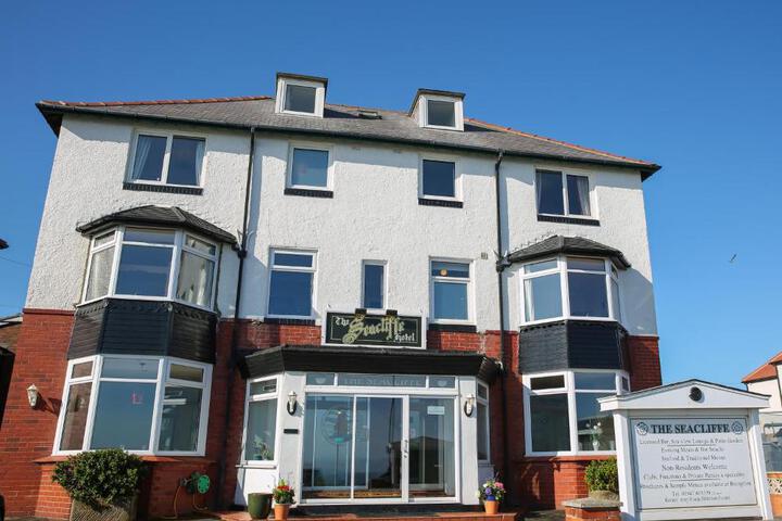 The Seacliffe - Whitby