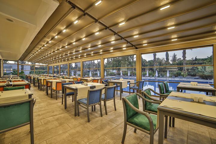 Dining Photos