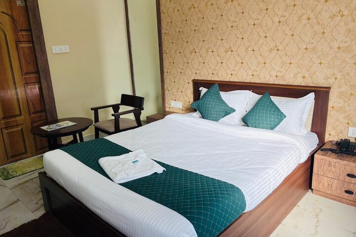 Room 8 of 37