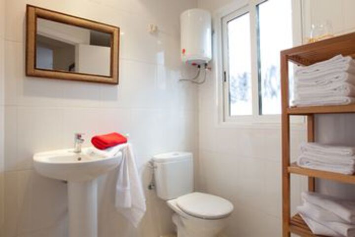 Room 4 of 19
