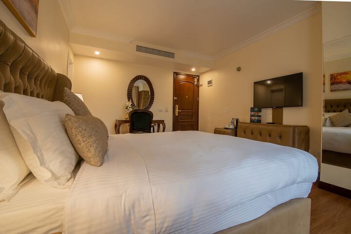 Room 9 of 52