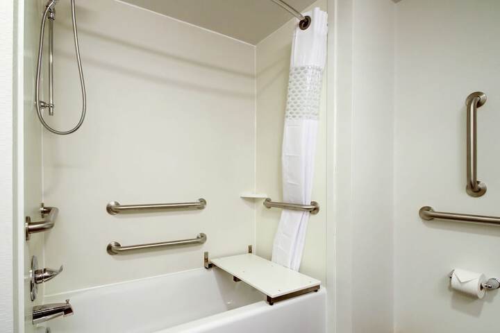 1 King with Sofa Bed Microwave, Refrigerator (3 of 18)