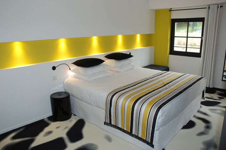 Room 4 of 101
