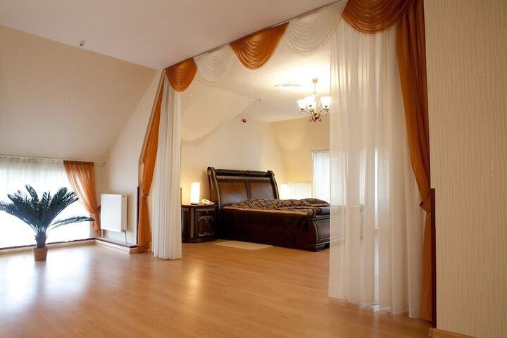 Room 12 of 59