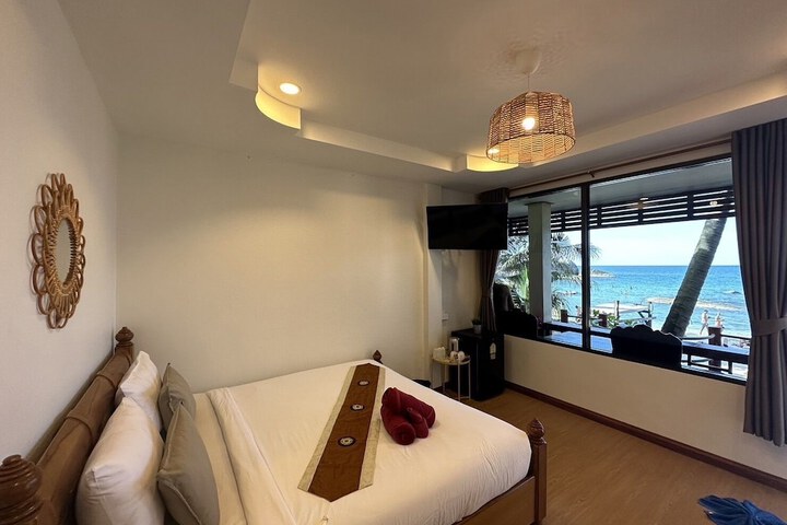 Room 12 of 44