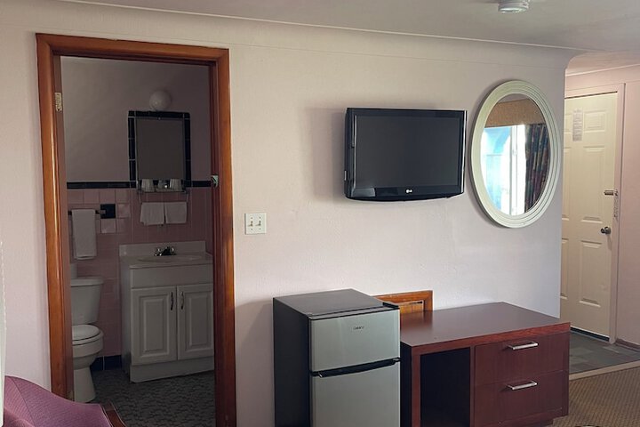 2 Double Beds (9 of 16)