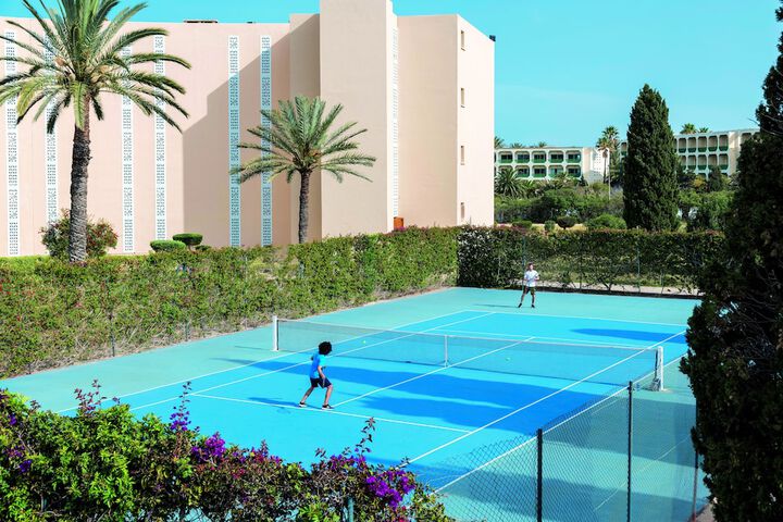 Tennis court