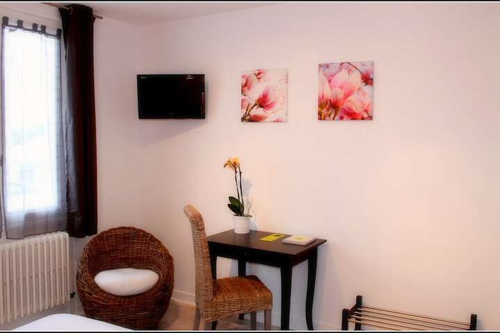 Room 28 of 69