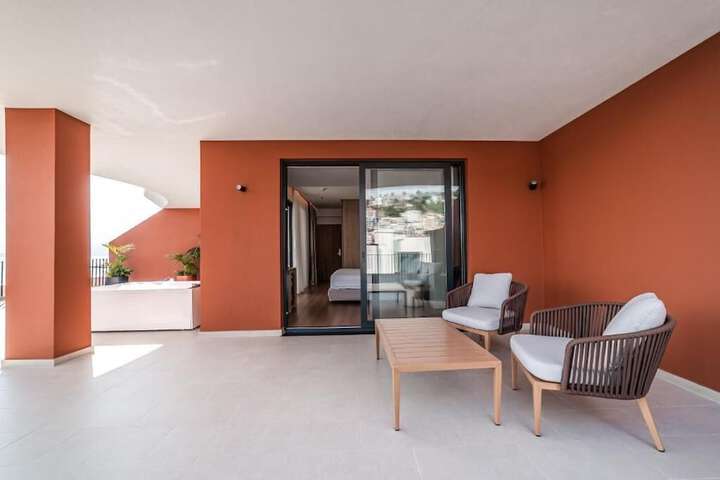 Terrace/Patio 93 of 97