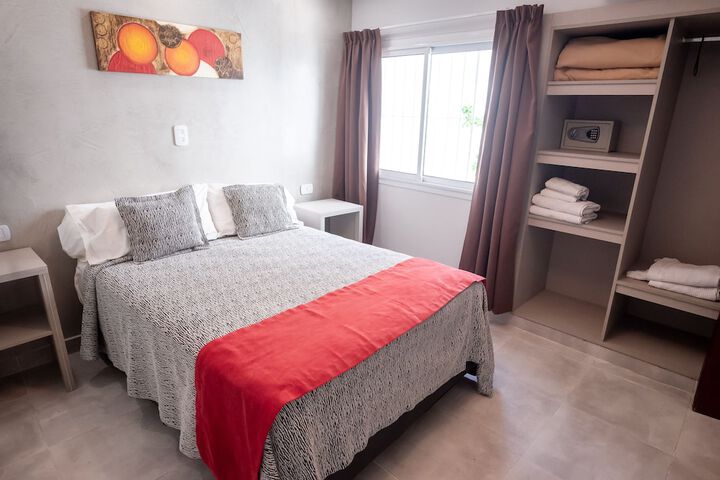 Room 3 of 56