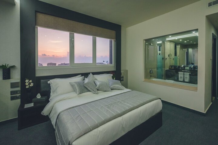 Room 20 of 60