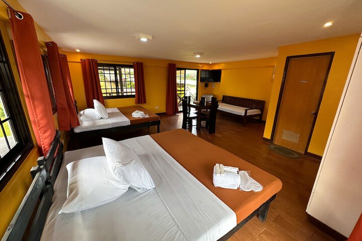 Room 5 of 16