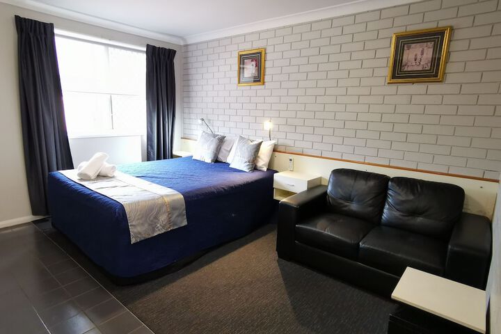 Room 8 of 79