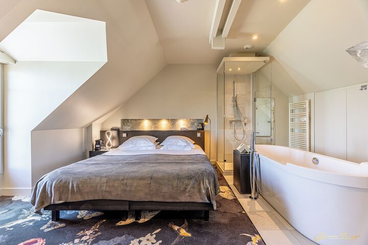 Room 42 of 117