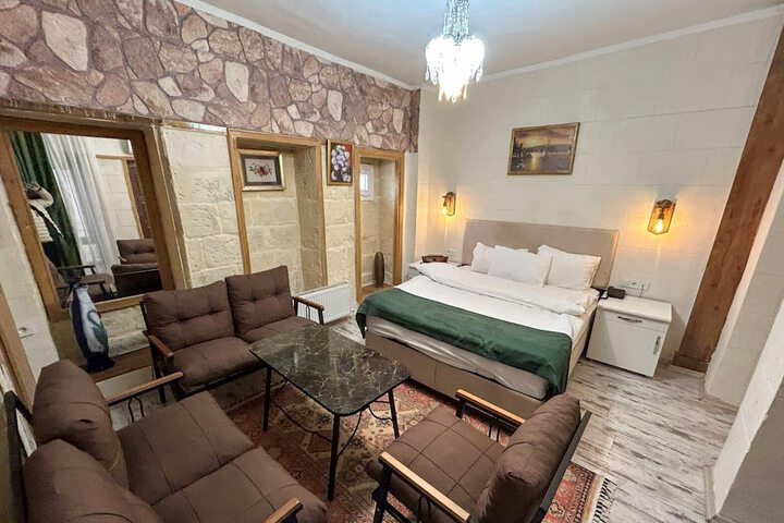 Room 10 of 91