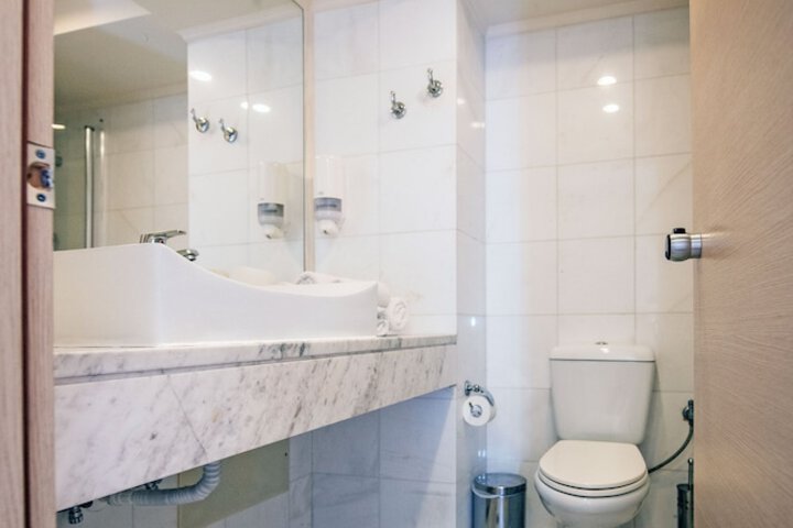Clean Restrooms
