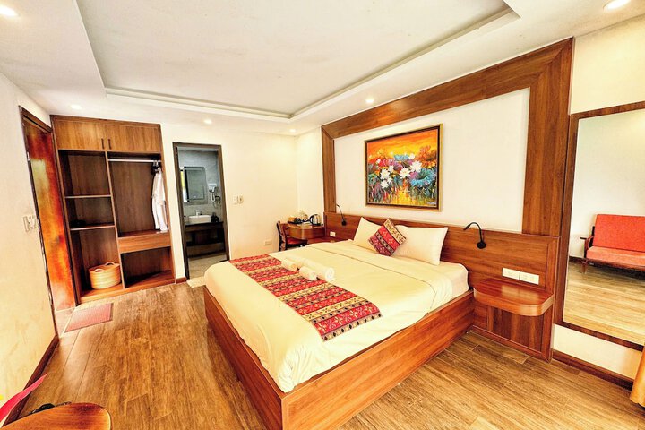 Room 30 of 87