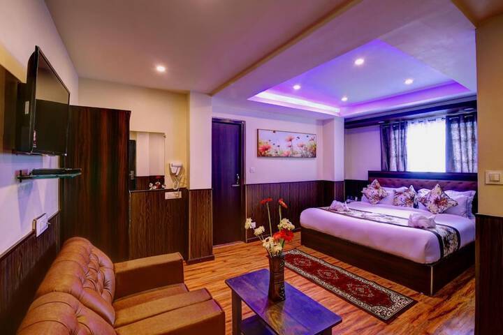 Room 33 of 70