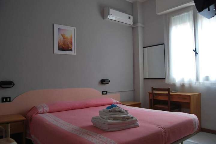 Hotel Laura Beach in Rimini