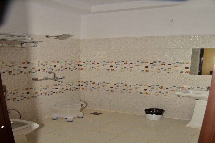 Room 13 of 24