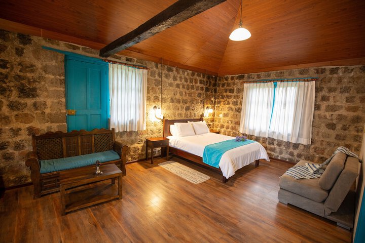 Room 5 of 25