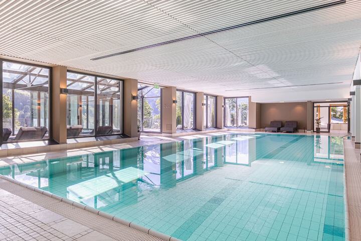 Pool 63 of 118