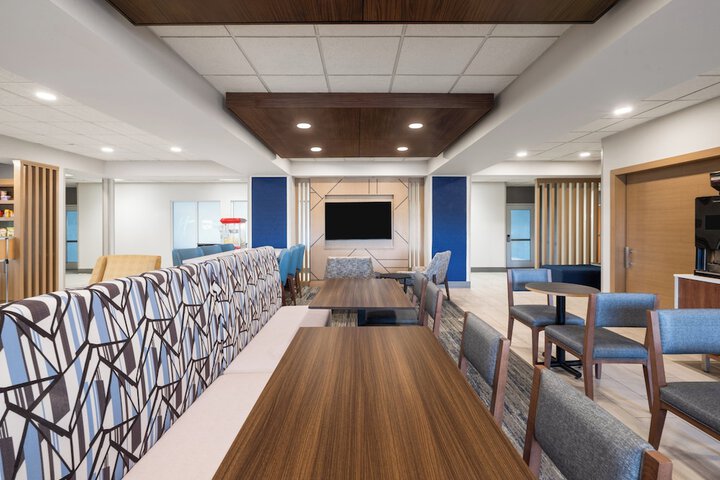 Breakfast/Coffee Service 62 of 82