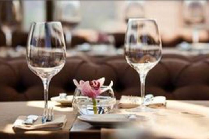 Dining 44 of 47