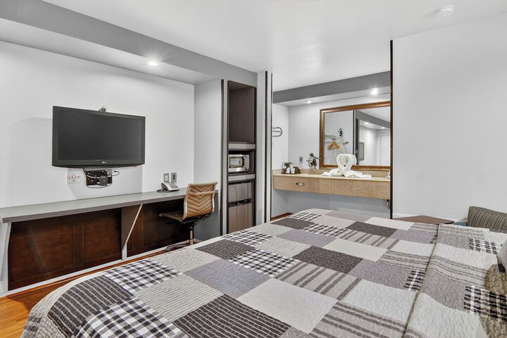 Room 13 of 43