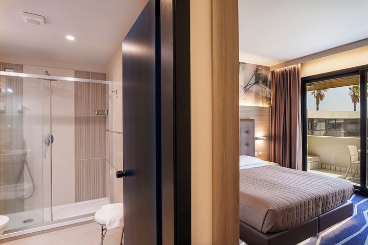 Room 18 of 63
