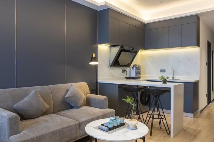Room 10 of 92