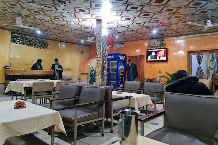 Dining 2 of 14