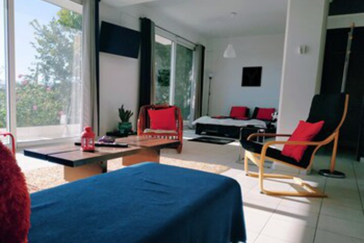 Room 73 of 78
