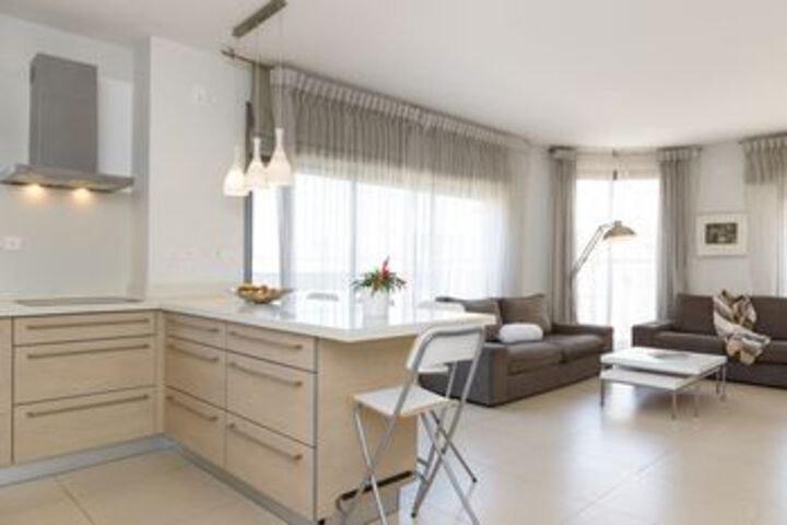 Bright 2 BR Hilton Beach Parking & Elevator