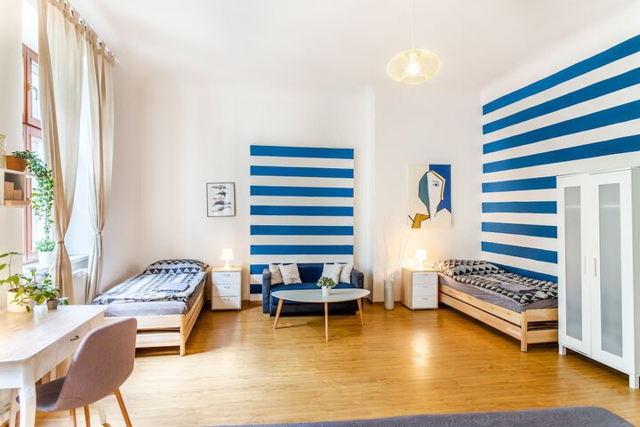 Room 19 of 68