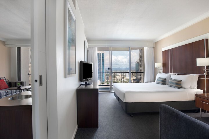 Room 11 of 30