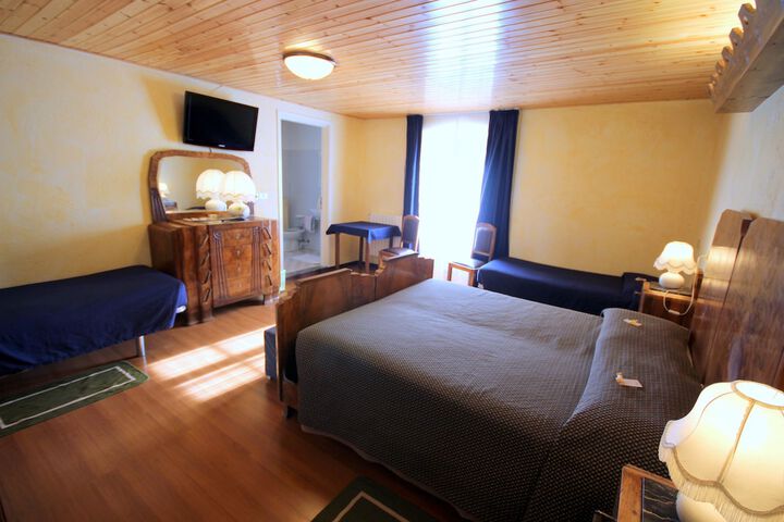 Room 7 of 56