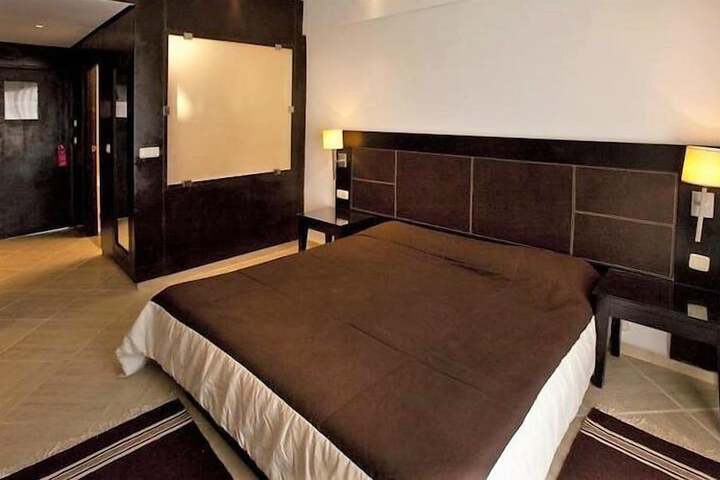 Room 5 of 21