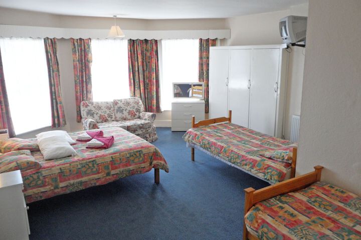 Room 3 of 61