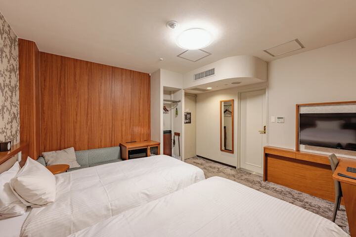 Room 22 of 56