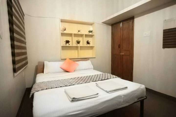 Room 20 of 100